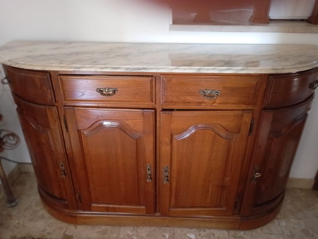 Sapateira vintage em castanho com pedra mármore