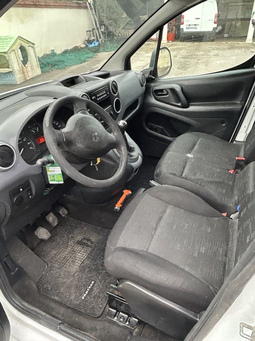 Peogeot partner impecavel