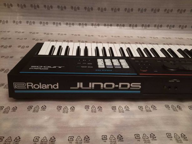 Roland Juno DS 61 - praktycznie NOWY - (4 mies.) !