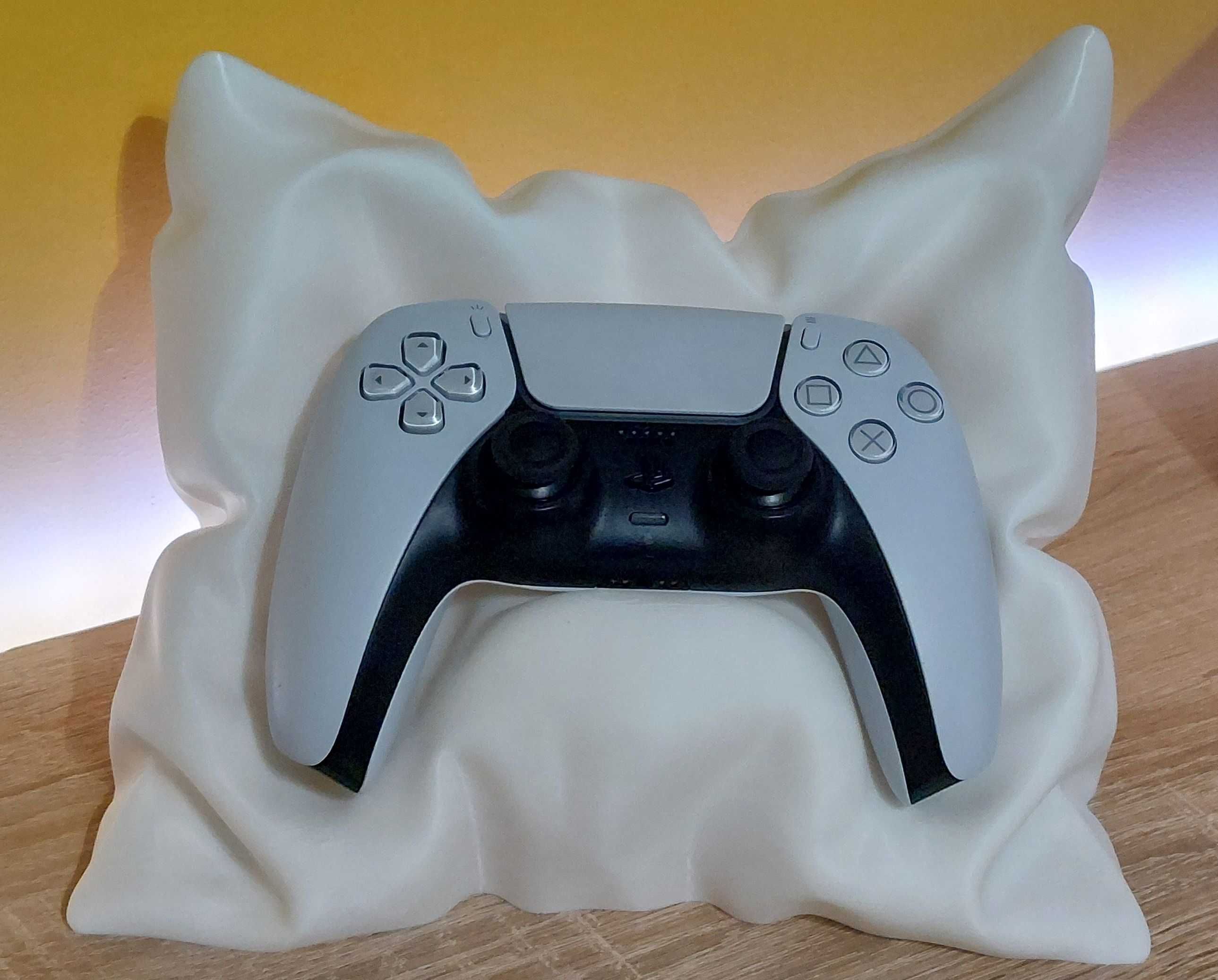 Podstawka stojak pod pada do PS5 Playstation 5 w kształcie poduszki