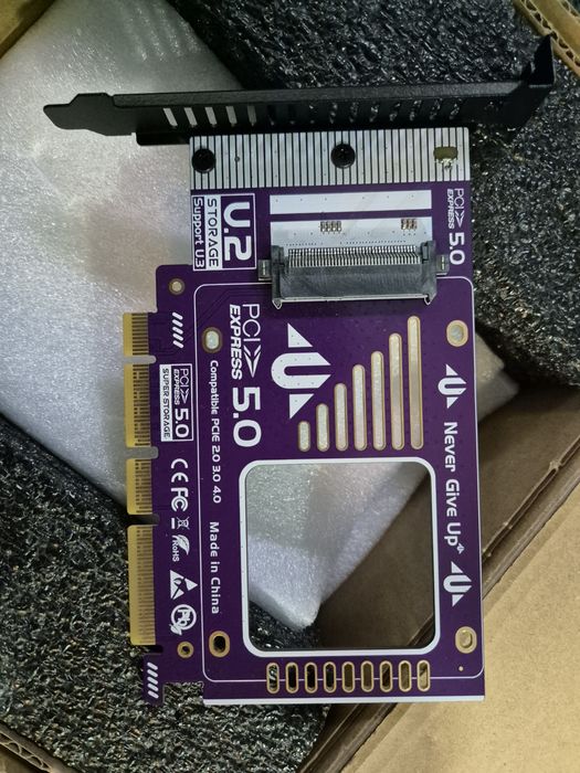 Adaptador PCIe para U.2/U.3