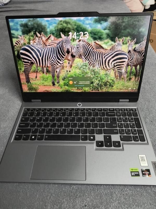 Laptop  gamingowy lenowo LOQ 15