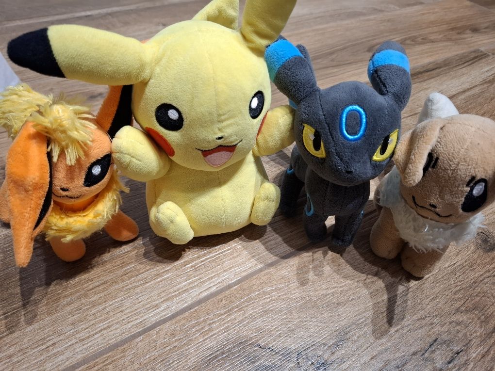 4 pluszaki  pokemony