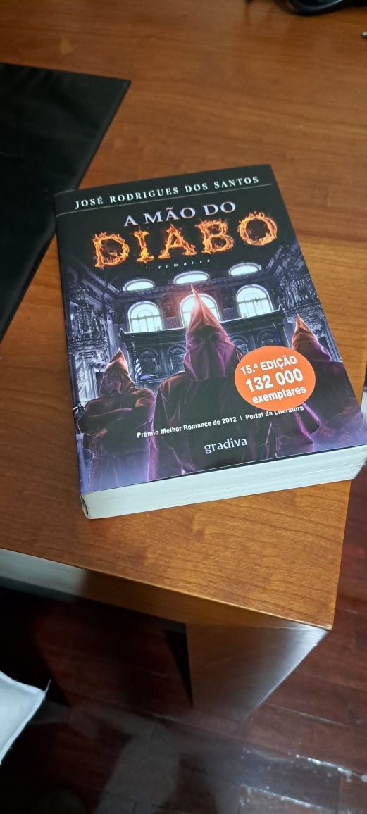 Livro "A mão do diabo" - José Rodrigues dos Santos