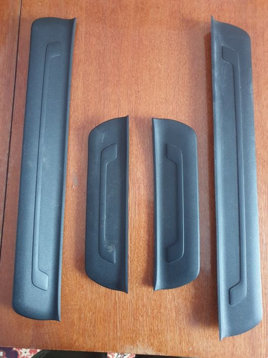 Накладки на пороги для KIA Sportage 4