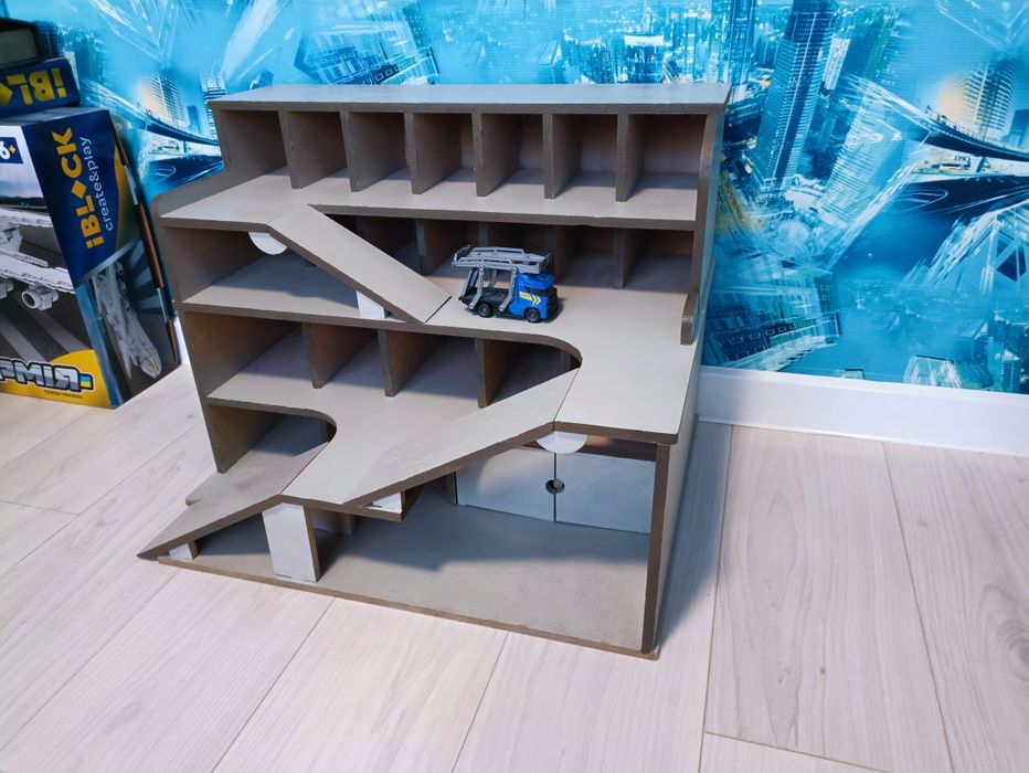 Продам парковку гараж МДФ 10 мм для машинок.