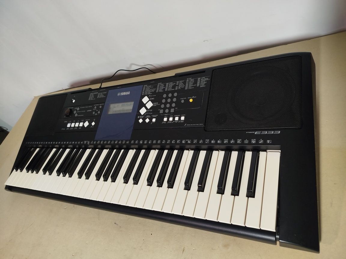 Синтезатор Yamaha PSR E333 61 динамічна клавіатура
