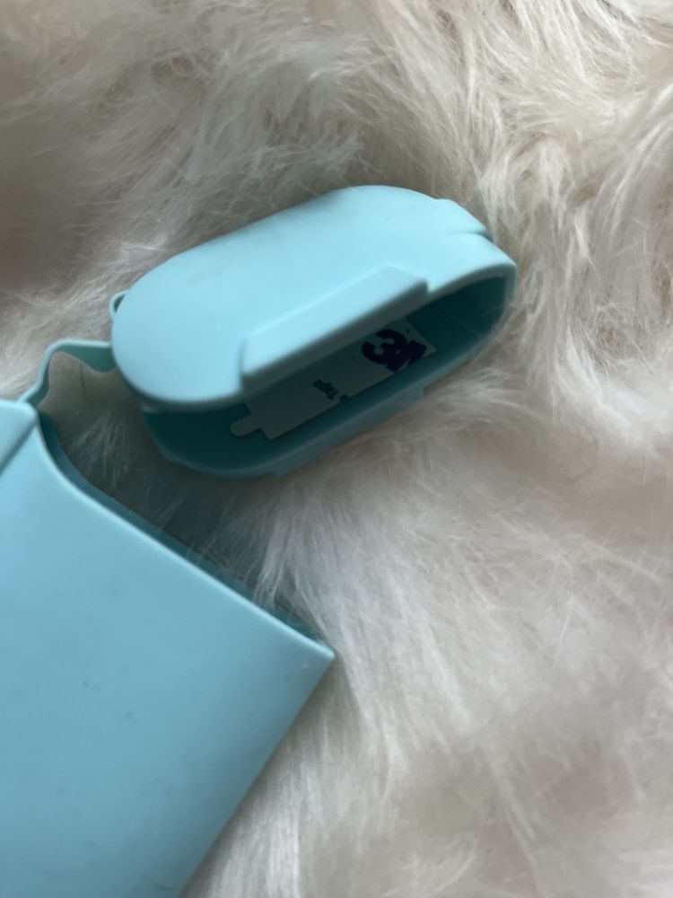 Błękitne jasnoniebieskie baby blue silikonowe etui Iqos 2.4