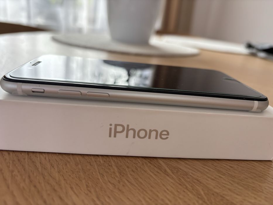 Iphone SE 64GB polecam