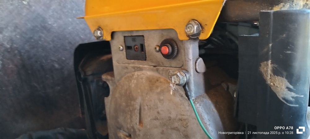 Продам генератор 2т