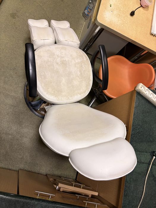 Педикюркое кресло