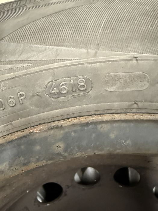 Kola zimowe 15” dwa komplety bridgestone i nokian