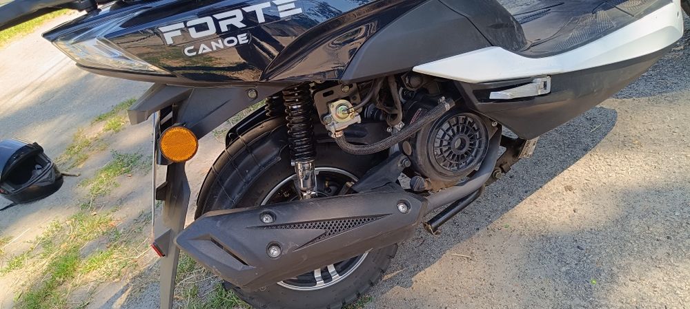 Скутер forte kanoe 150