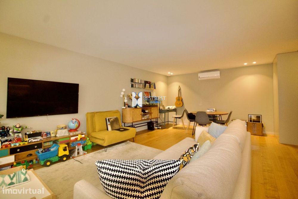 Apartamento T2 De Luxo ,Terraço ,Garagem, Centro Famalicão