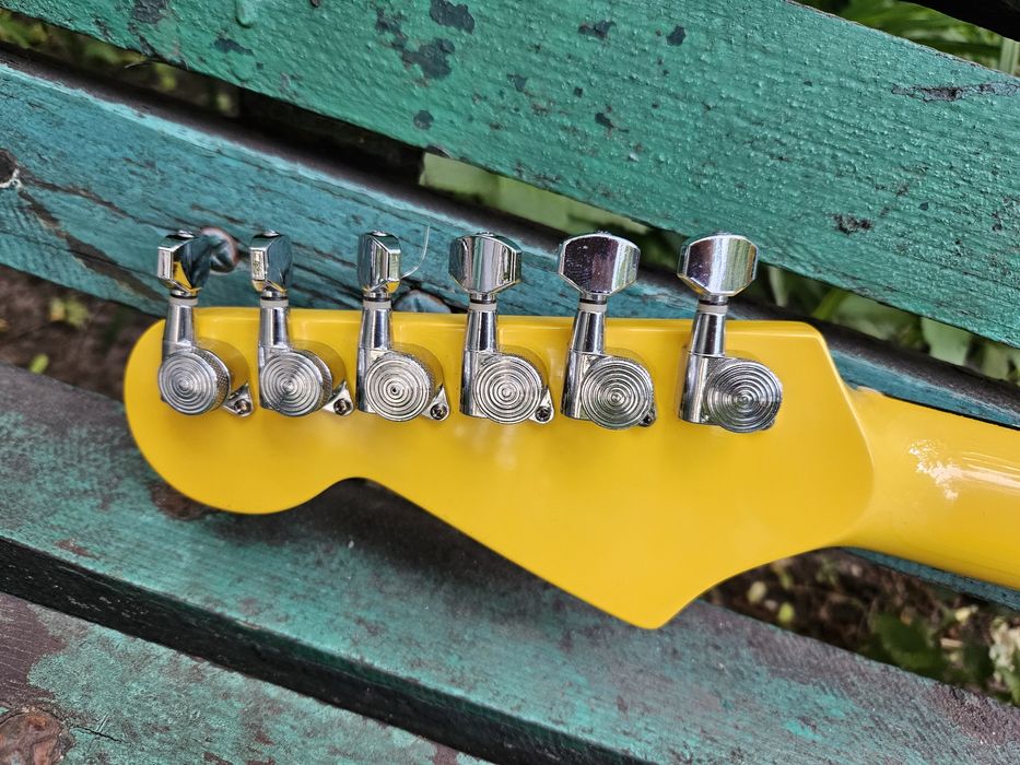 Продам електрогітару suhr