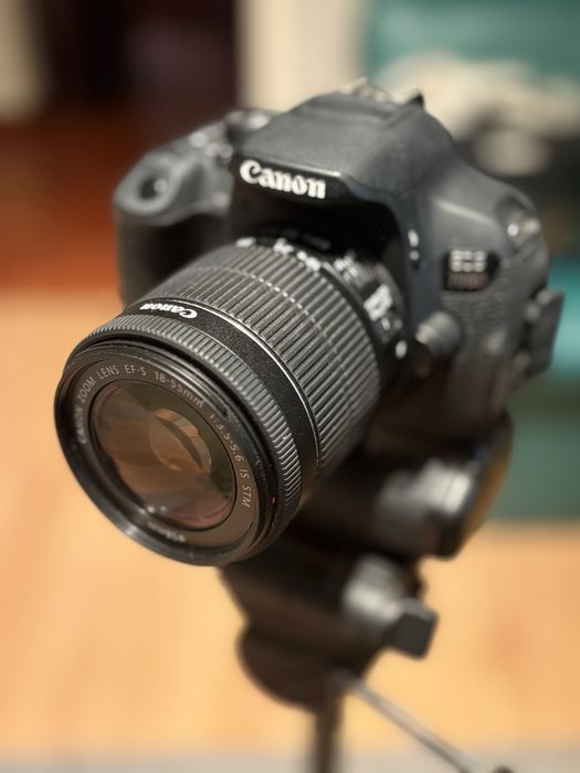 Canon Eos 700D T5i ( com muitos extras)