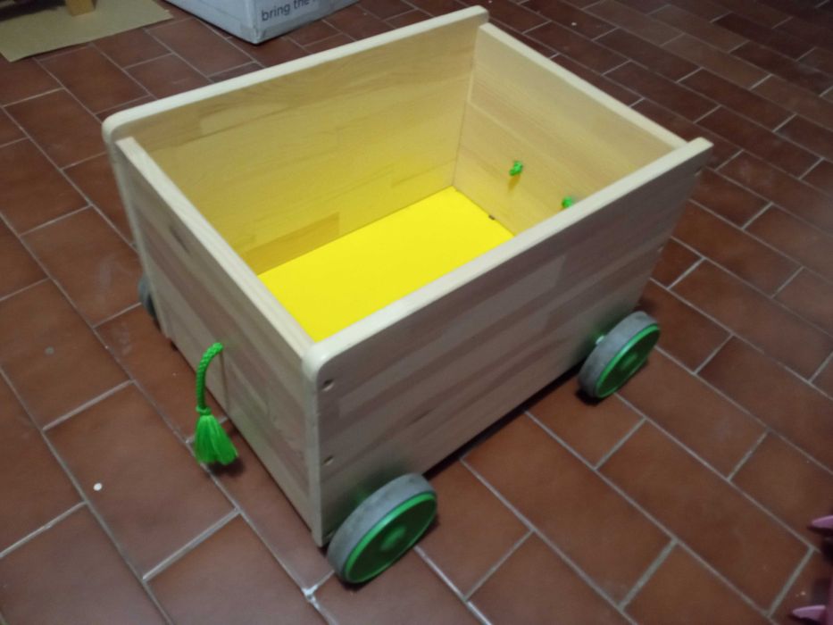 Arrumação p/brinquedos c/rodízios (IKEA FLISAT)