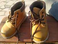 Botas tamanho 22