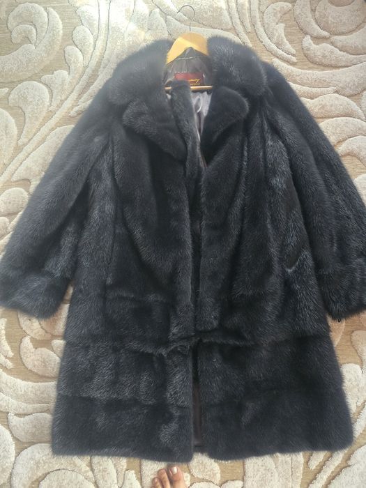Норкова шуба кольору графіт