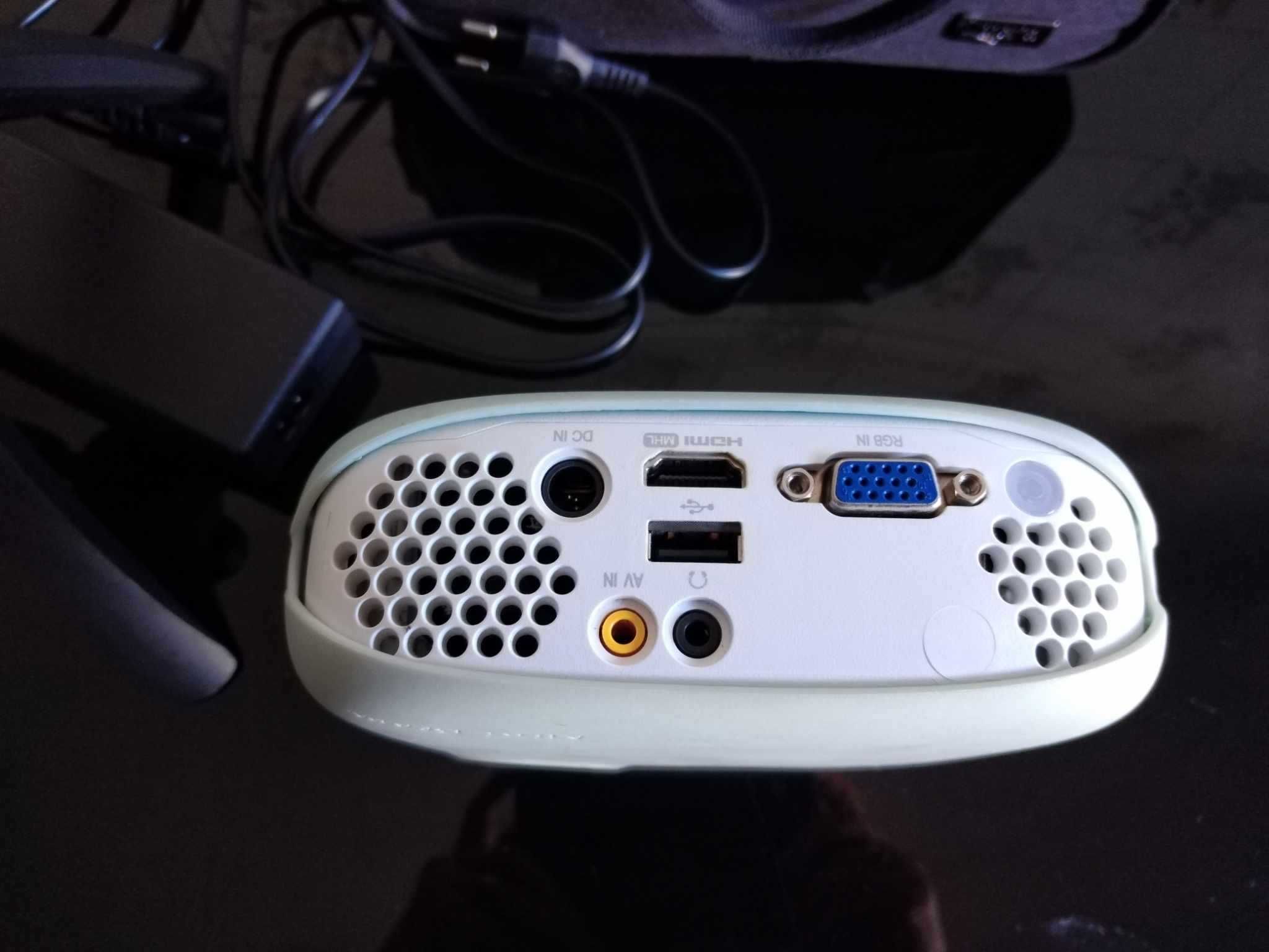 Projetor LG Minibean PW800G