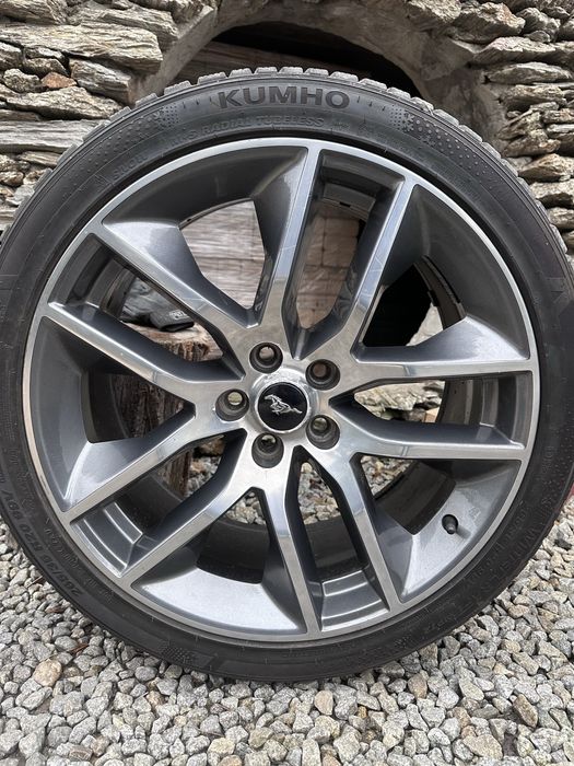 Witam kompletne oryginalne 9J kola felgi ford mustang 20 zima