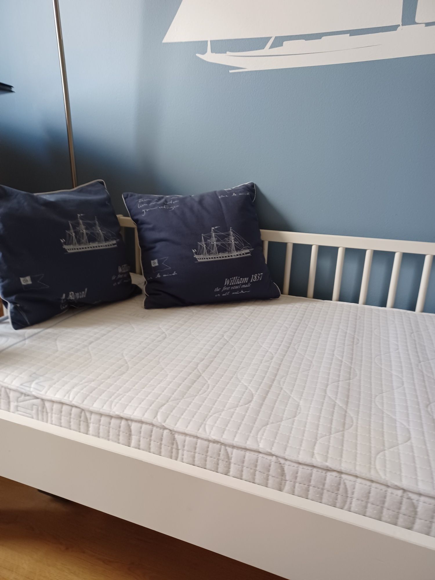 Łóżko dla dziecka Ikea- Gulliver z materacem Duo Activia Hevea