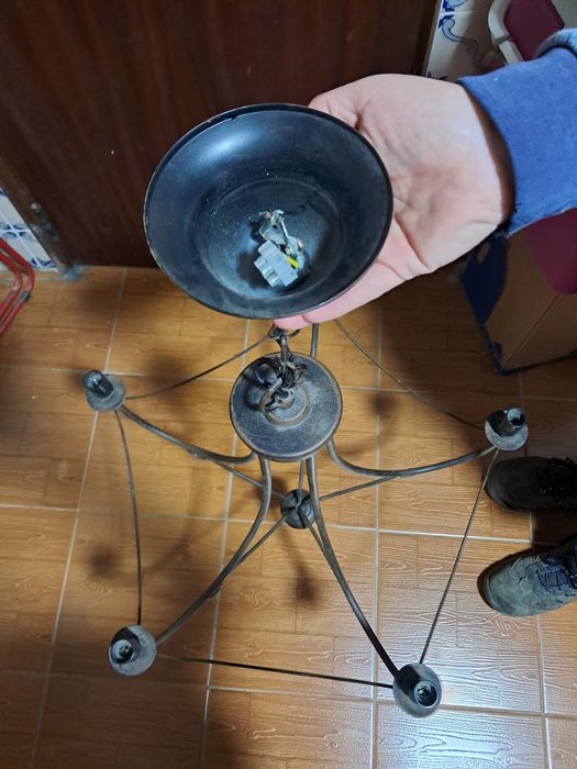 Candeeiro de Relíquia Antigo