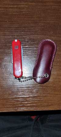 Mały Scyzoryk Victorinox z etui