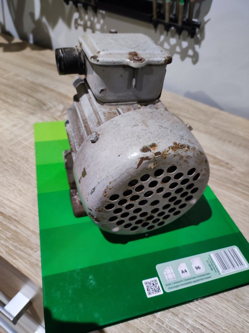Silnik elektryczny trójfazowy 0,25 kw