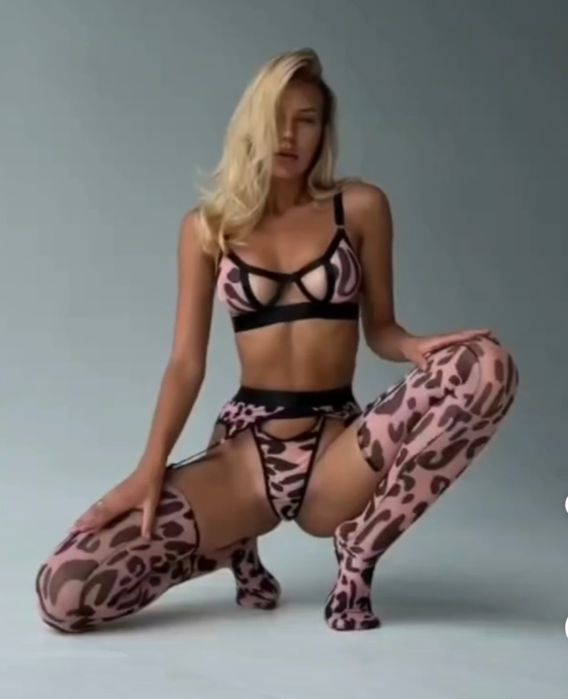 Супер сексуальний, еротичний набір .