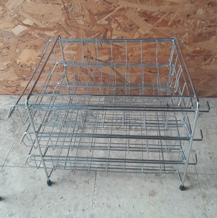 Lote de prateleiras/cestos de arquivo