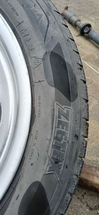 BMW alufelg 16 z oponami zimowymi JAK NOWE !
