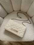 Love Moschino Smart Daily kremowa torebka pikowana kopertówka ekoskóra