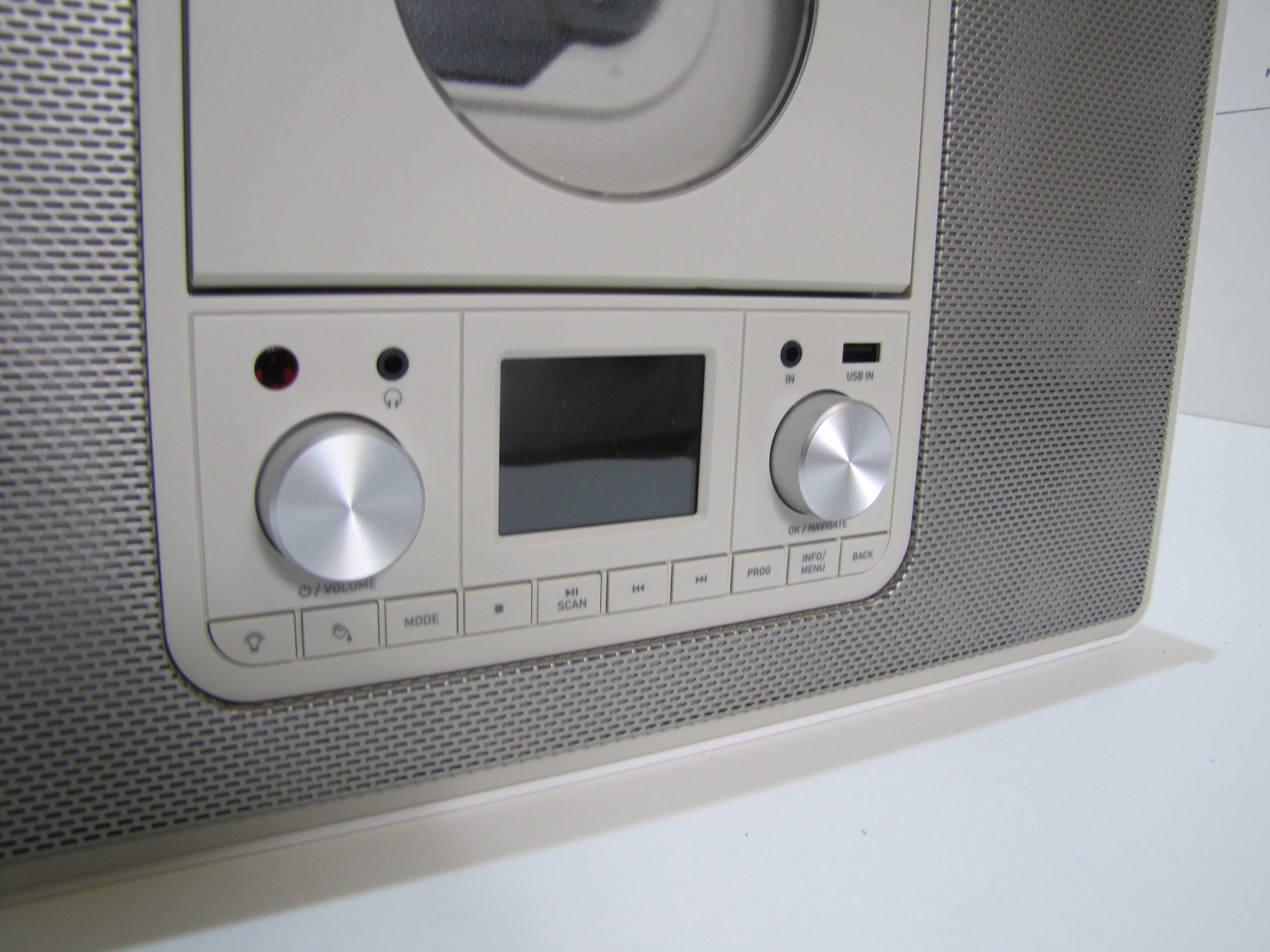 Radio cyfrowe w stylu retro CD Bluetooth DAB+ Auna Scala białe