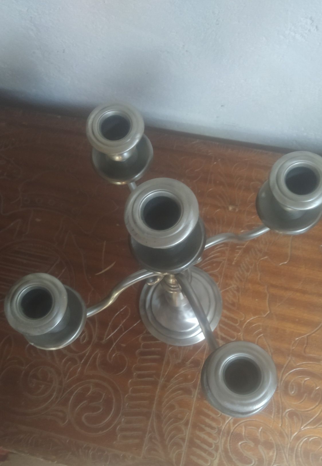 Castiçal de metal
