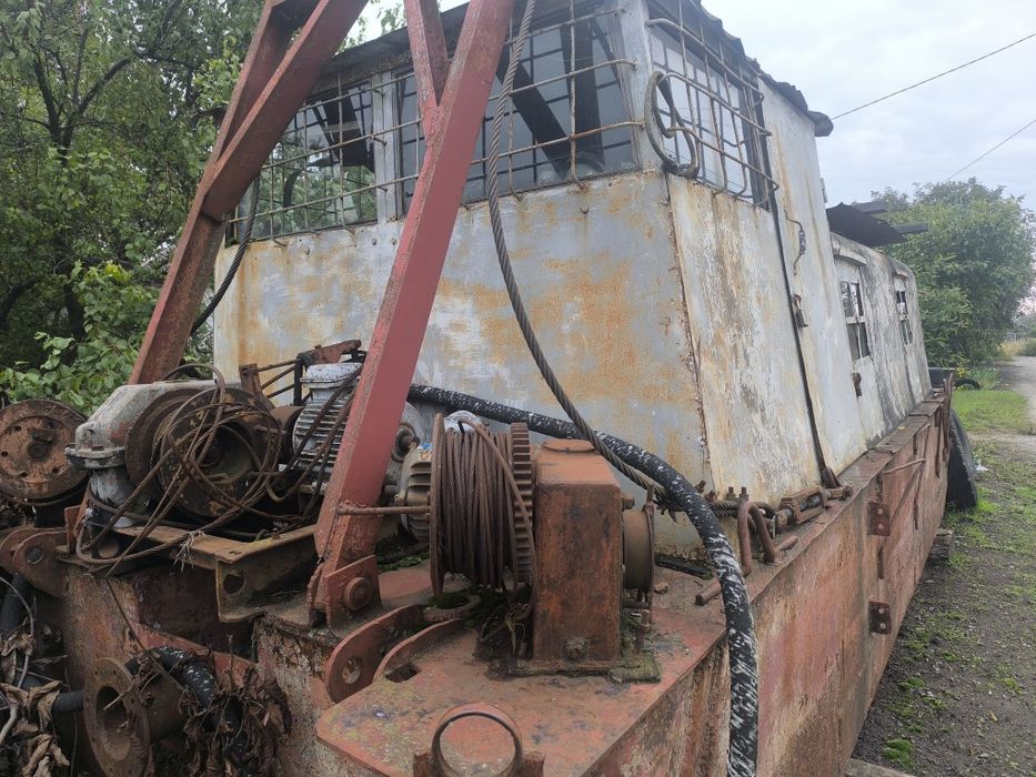 Земснаряд заводського виробництва.