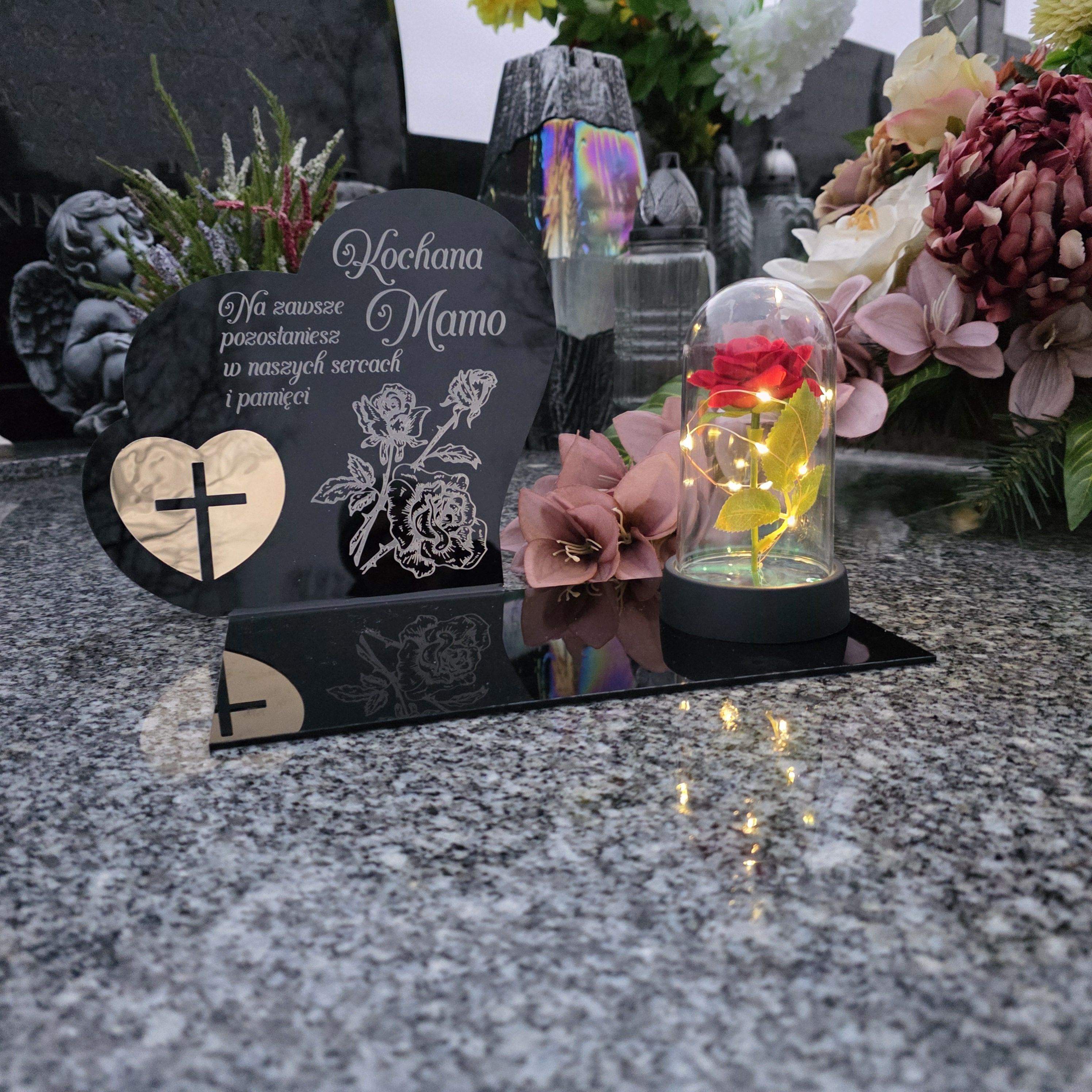 Znicz dla Mamy dekoracja na grób grawer podstawka na cmentarz róża