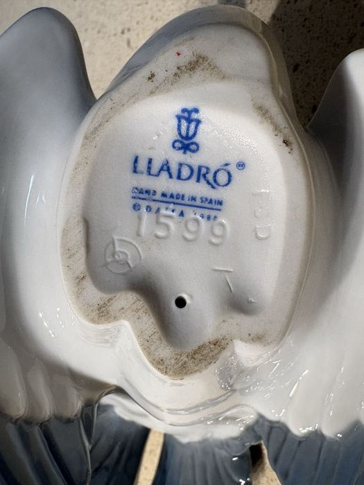 Lladro: Lindissima escultura em porcelana Garça em pose de nidificação