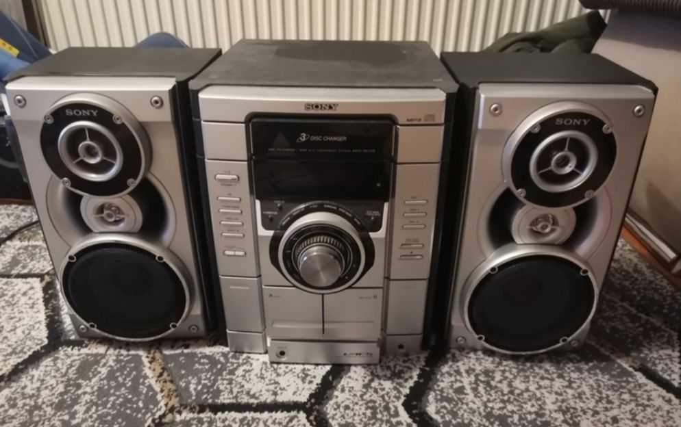 Продам Музыкальный центр sony hcd-rg170