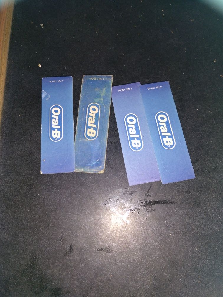 4 Oral B cepillo