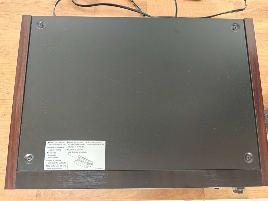 Magnetofon cyfrowy DAT Sony DTC 59 ES z pilotem