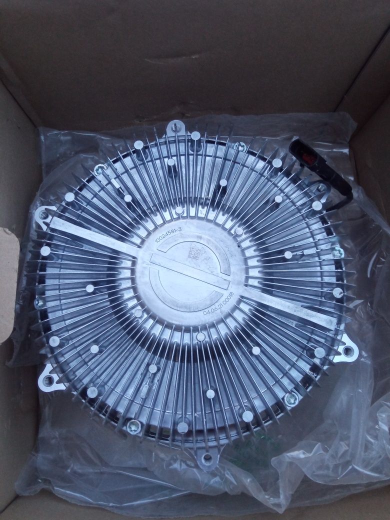 Віскомуфта привода вентилятора New Holland (84416325)