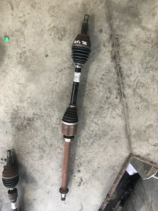 Półoś prawa długa Renault Talisman 1.6 TCE Automat