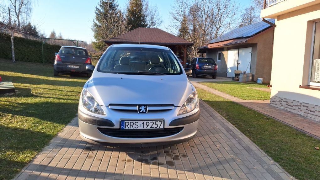 Peugeot 307, 1.4 benzyna, idealny