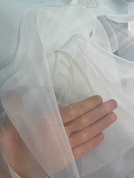 Firana/tkanina organza biała ze wzorem liści