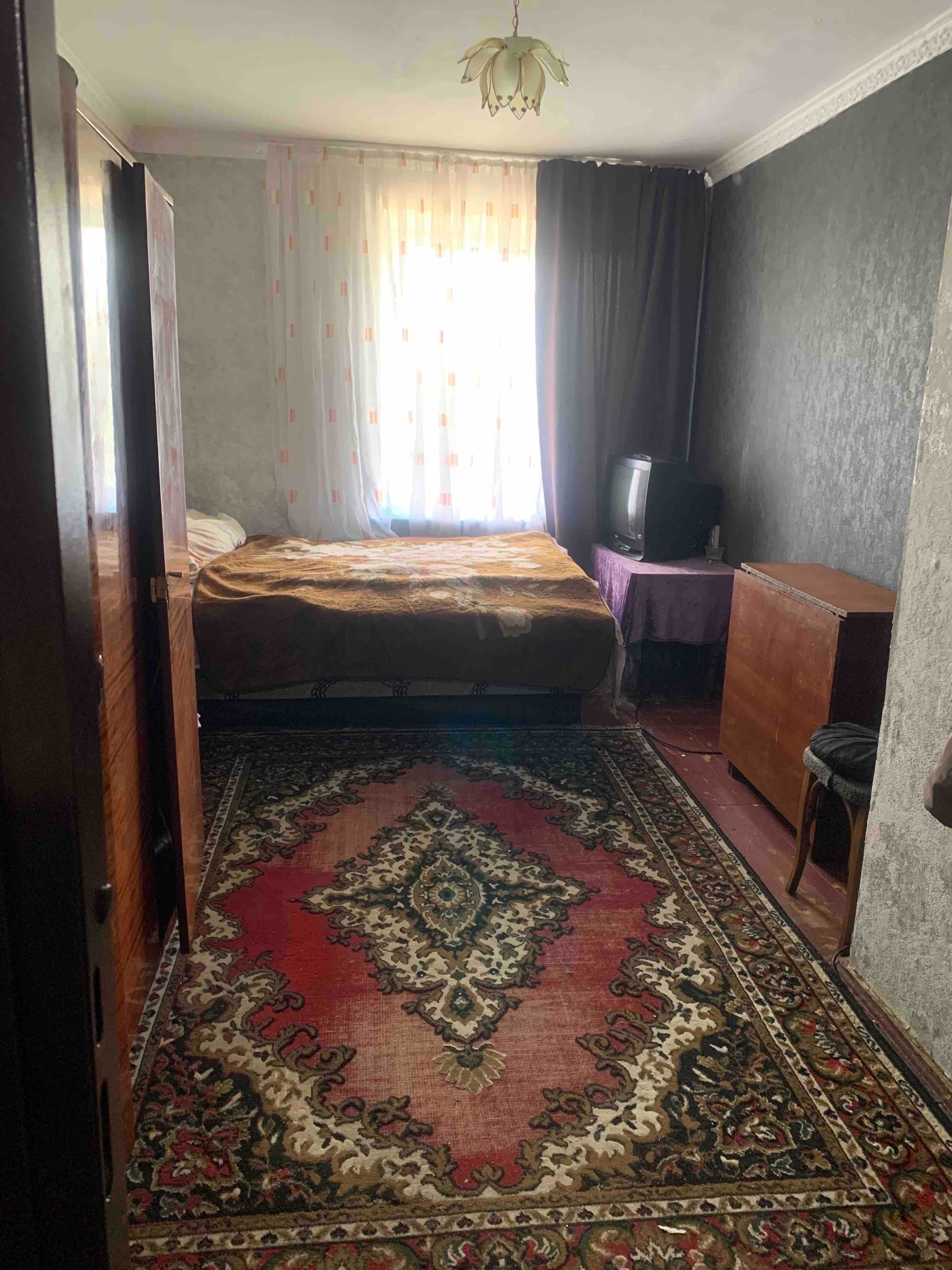 Продам дві кімнати