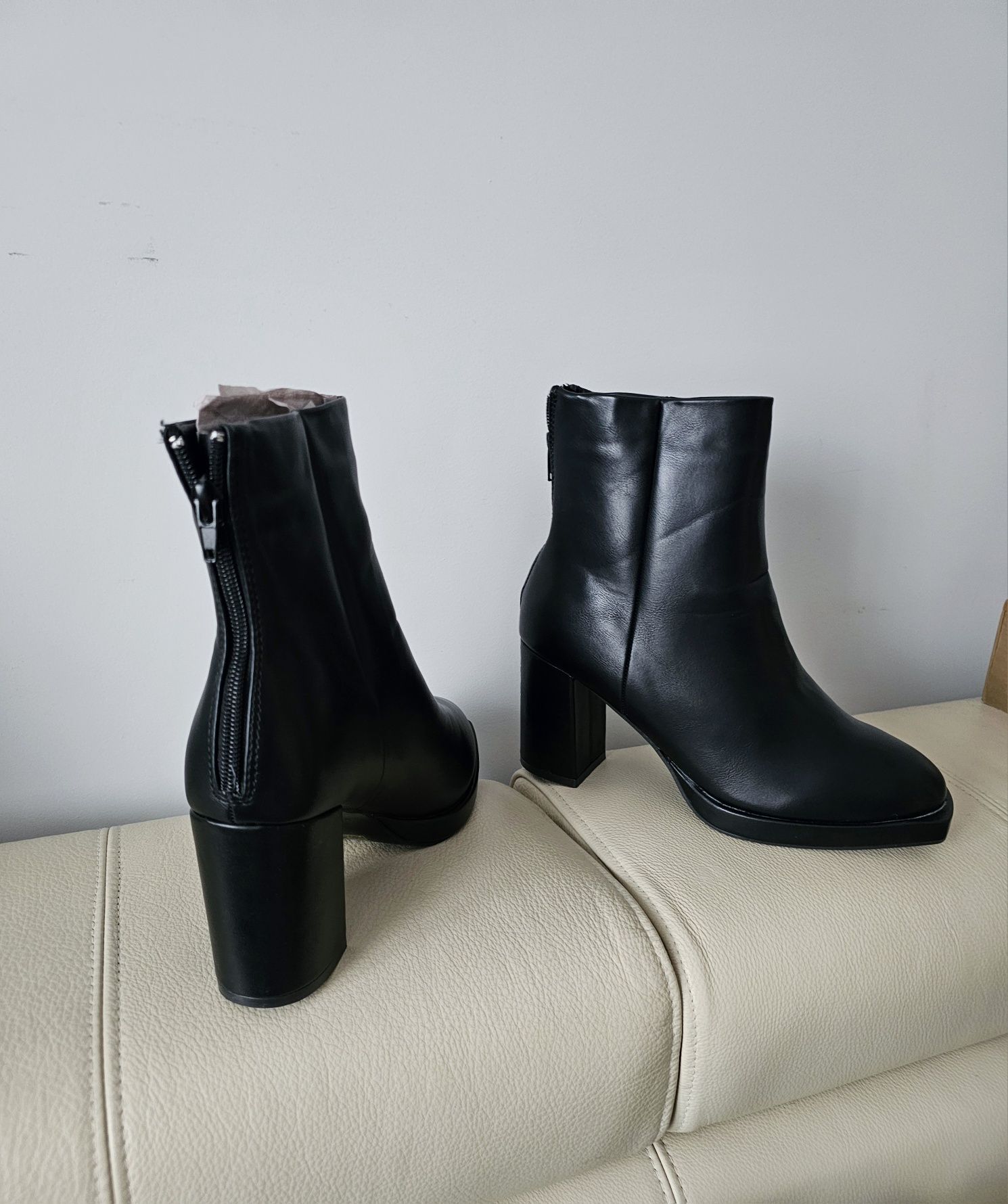 Nowe czarne botki 40 Pretty Little Thing botki na obcasie