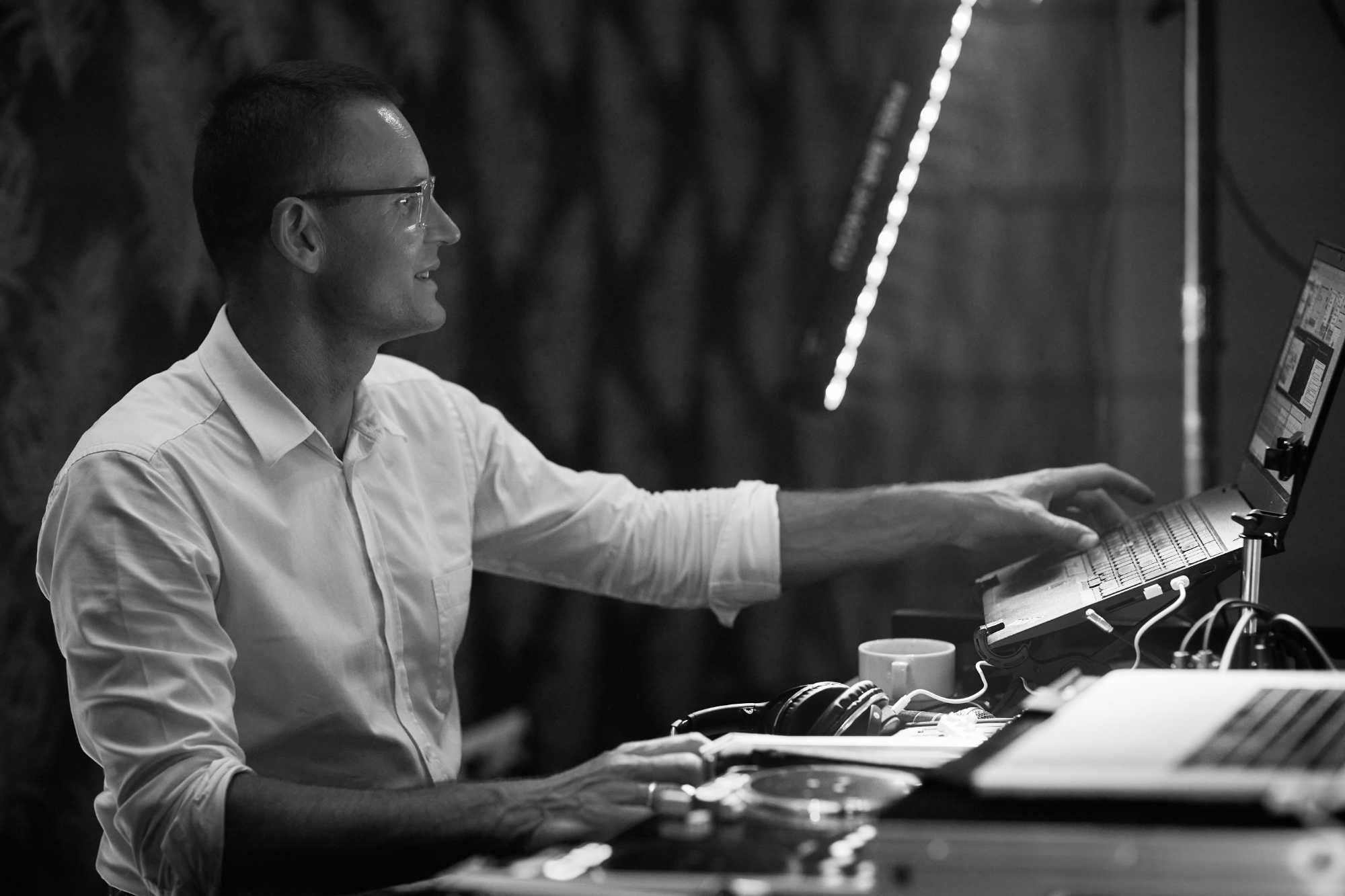 DJ wesele + Videobudka 360, studniówka, konferansjer , Fotobudka 360