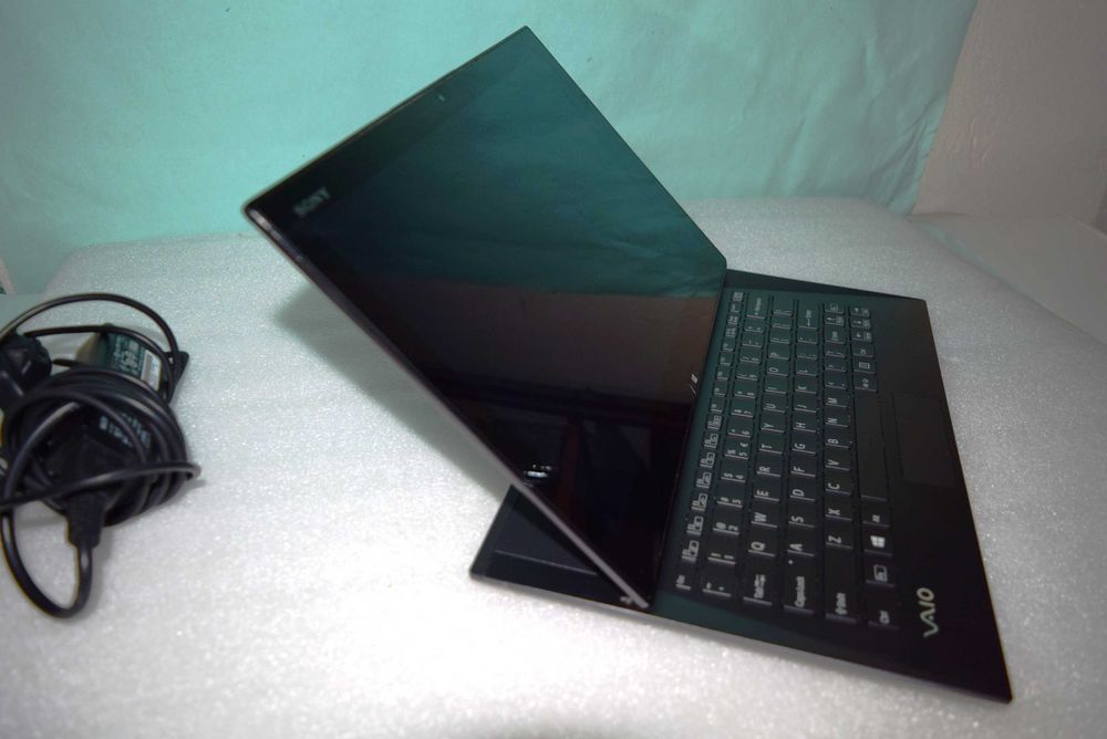 Laptop Tablet Sony Vaio Duo 13 SVD1321C5E 13.3" i5/8GB/256SSD 4G MŁAWA