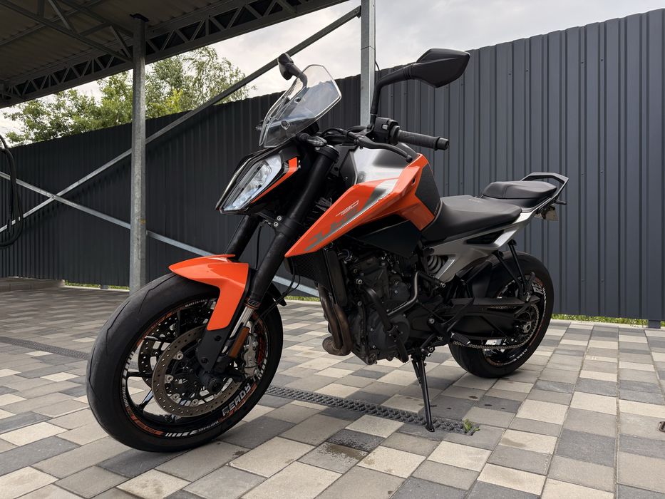 Мотоцикл KTM 790 Duke